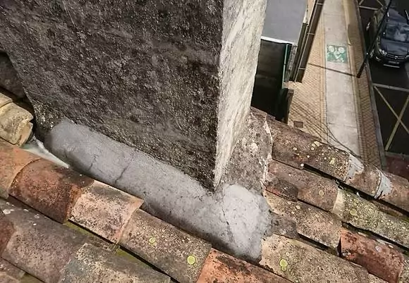 Chantier de couverture à Paris