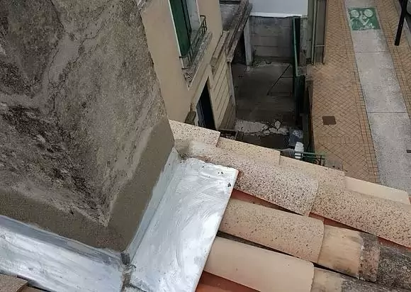 Chantier de couverture à Paris